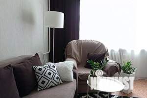 2-к квартира, посуточно, 60м2, 1/10 этаж