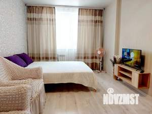 1-к квартира, посуточно, 32м2, 1/1 этаж