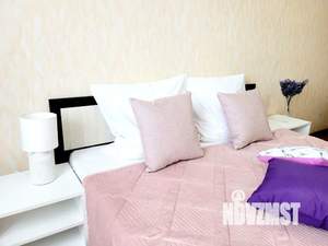 1-к квартира, посуточно, 40м2, 13/13 этаж