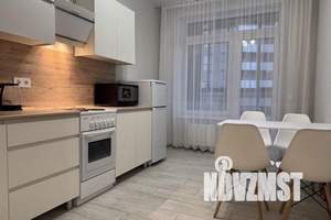 1-к квартира, посуточно, 38м2, 13/19 этаж