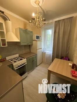 Студия квартира, посуточно, 32м2, 3/3 этаж