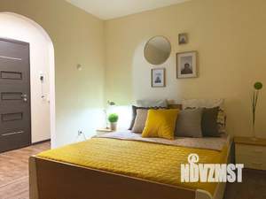 1-к квартира, посуточно, 37м2, 3/15 этаж