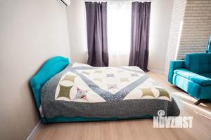 Студия квартира, посуточно, 45м2, 19/20 этаж