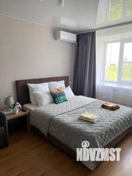 1-к квартира, посуточно, 40м2, 7/10 этаж