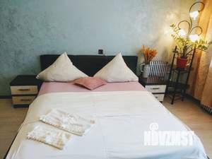 1-к квартира, посуточно, 40м2, 7/10 этаж