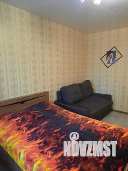 1-к квартира, посуточно, 40м2, 3/18 этаж