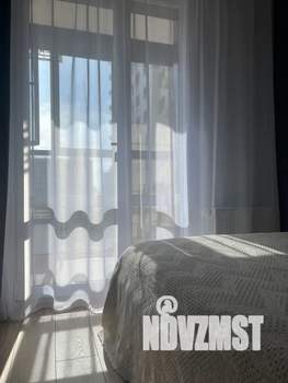 1-к квартира, посуточно, 35м2, 6/18 этаж