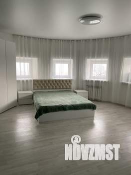 Студия квартира, посуточно, 55м2, 10/11 этаж