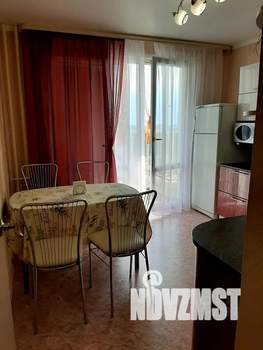 1-к квартира, посуточно, 40м2, 10/17 этаж