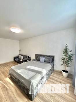 1-к квартира, посуточно, 37м2, 7/17 этаж