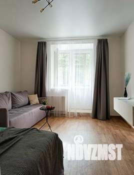 1-к квартира, посуточно, 40м2, 1/15 этаж