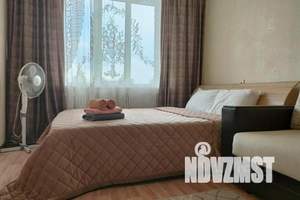 1-к квартира, посуточно, 32м2, 8/12 этаж