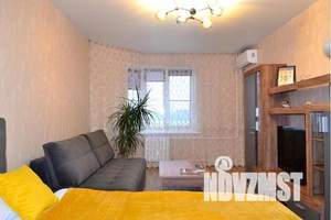 1-к квартира, посуточно, 42м2, 14/17 этаж