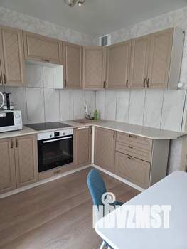 1-к квартира, посуточно, 37м2, 8/18 этаж