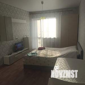 Студия квартира, посуточно, 30м2, 5/17 этаж