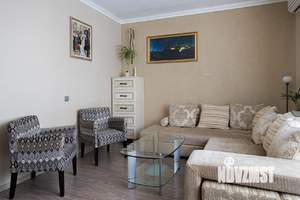 2-к квартира, посуточно, 78м2, 1/1 этаж