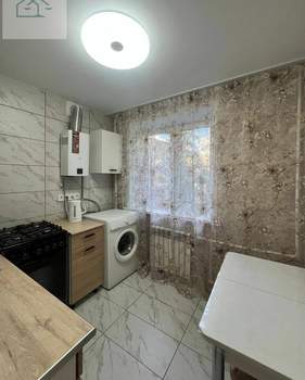 3-к квартира, на длительный срок, 90м2, 4/5 этаж