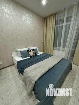 Студия квартира, посуточно, 28м2, 3/18 этаж