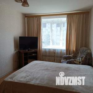 1-к квартира, посуточно, 36м2, 7/10 этаж