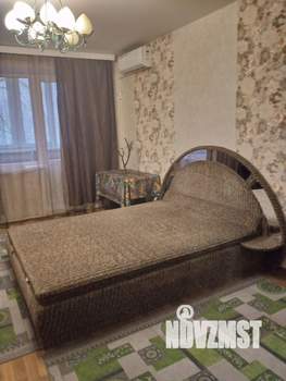 1-к квартира, посуточно, 38м2, 4/9 этаж