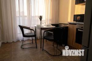 1-к квартира, посуточно, 41м2, 13/20 этаж