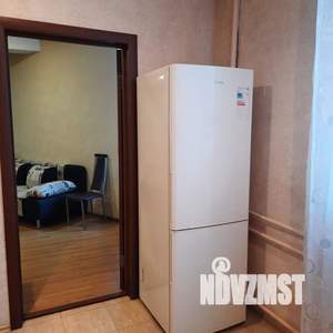 1-к квартира, посуточно, 54м2, 3/4 этаж