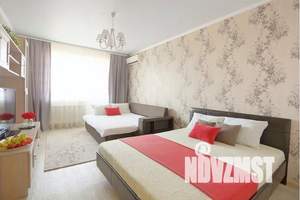 2-к квартира, посуточно, 70м2, 12/25 этаж