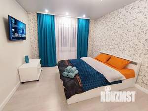 1-к квартира, посуточно, 37м2, 7/17 этаж