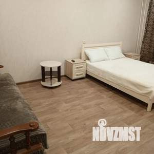 1-к квартира, посуточно, 38м2, 8/9 этаж