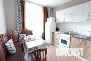 2-к квартира, посуточно, 60м2, 1/10 этаж