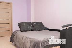 1-к квартира, посуточно, 42м2, 1/1 этаж