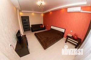 1-к квартира, посуточно, 43м2, 1/1 этаж