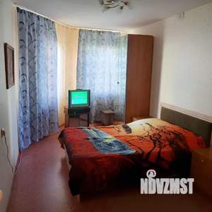 1-к квартира, посуточно, 35м2, 2/10 этаж