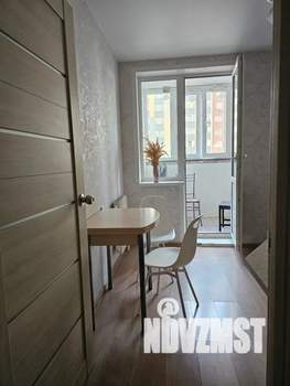 1-к квартира, посуточно, 37м2, 8/18 этаж