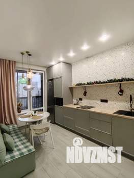 1-к квартира, посуточно, 37м2, 7/10 этаж