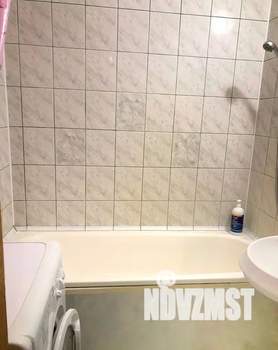 1-к квартира, посуточно, 41м2, 8/10 этаж