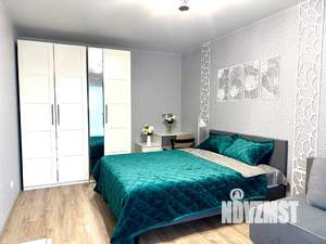 1-к квартира, посуточно, 45м2, 18/25 этаж