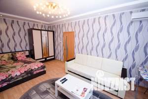 1-к квартира, посуточно, 43м2, 8/15 этаж