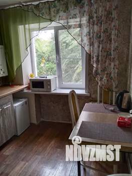 1-к квартира, посуточно, 35м2, 3/5 этаж