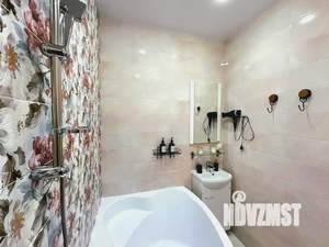 1-к квартира, посуточно, 42м2, 3/5 этаж