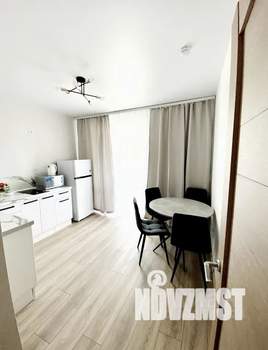 1-к квартира, посуточно, 38м2, 1/17 этаж