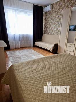 1-к квартира, посуточно, 38м2, 2/18 этаж