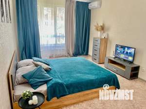 1-к квартира, посуточно, 41м2, 1/25 этаж