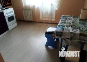 2-к квартира, посуточно, 42м2, 4/25 этаж