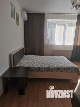 1-к квартира, посуточно, 49м2, 3/18 этаж