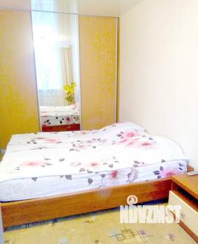 1-к квартира, посуточно, 44м2, 9/16 этаж