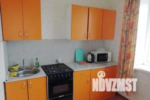 1-к квартира, посуточно, 42м2, 7/17 этаж