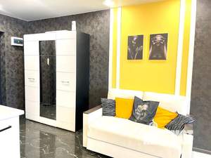 Студия квартира, посуточно, 40м2, 7/17 этаж