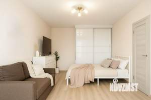 1-к квартира, посуточно, 40м2, 21/25 этаж