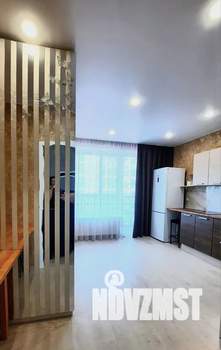 Студия квартира, посуточно, 28м2, 5/10 этаж